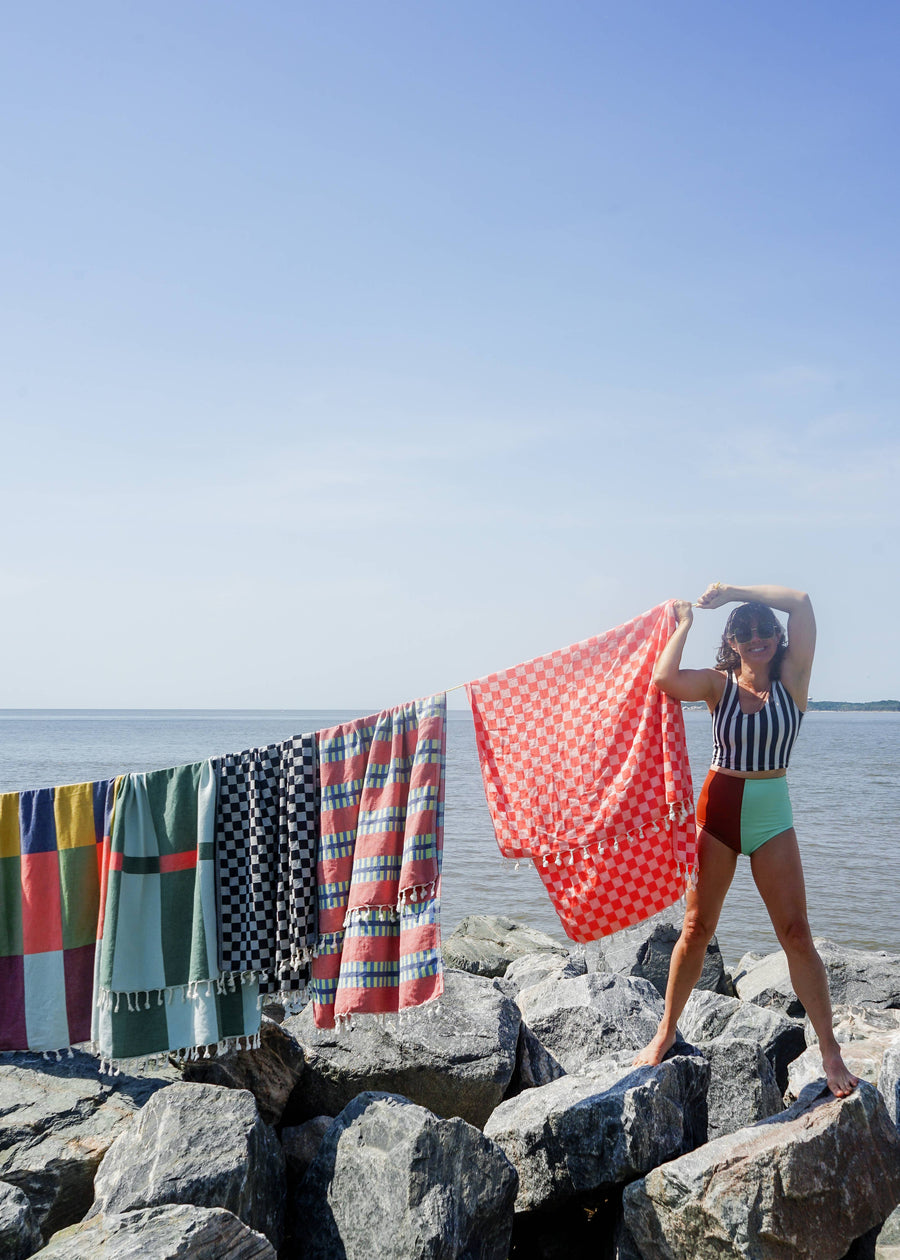 LATTICE TURKISH TOWEL / RUM PUNCH