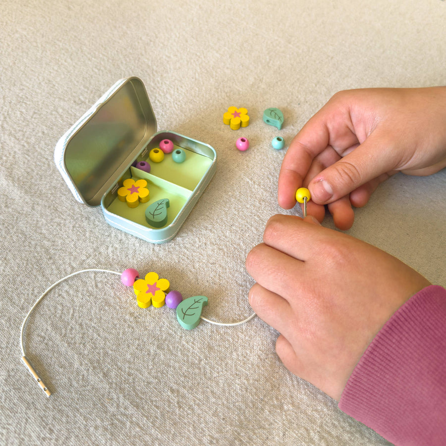 Flower Bracelet Gift Kit