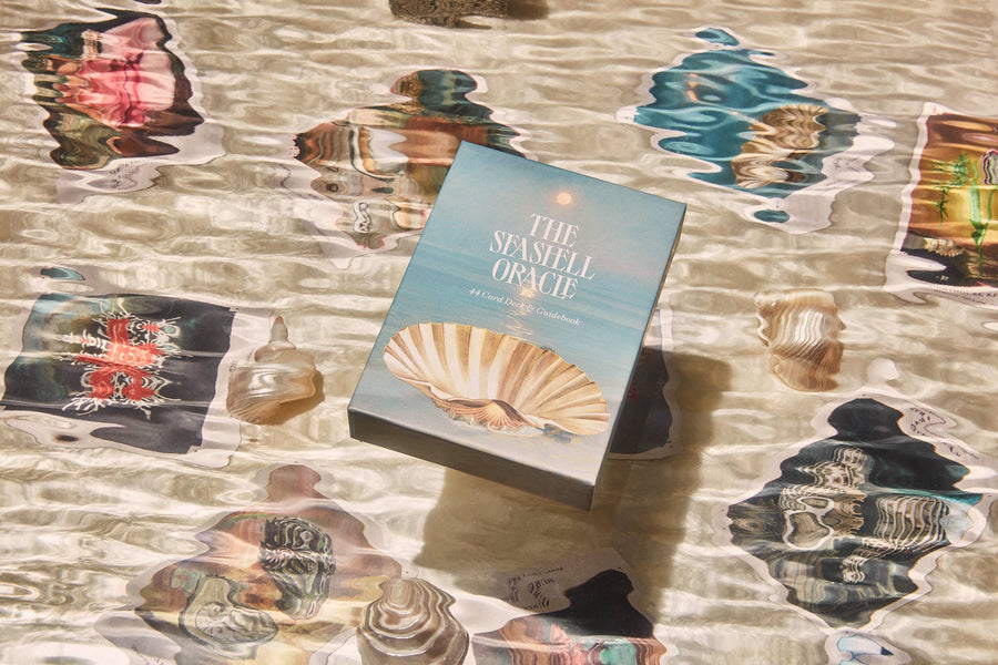 Ocean Tarot - The Seashell Oracle: 44 Card Deck and Tarot Guidebook